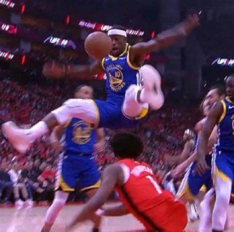 开运体育官网-季后赛硬汉巴特勒 这一次还能抗住阿门的“飞铲”吗