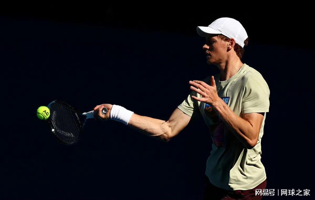 开运体育官网-如今意气风发的辛纳回首去年的至暗时刻：这让我变得更加坚强