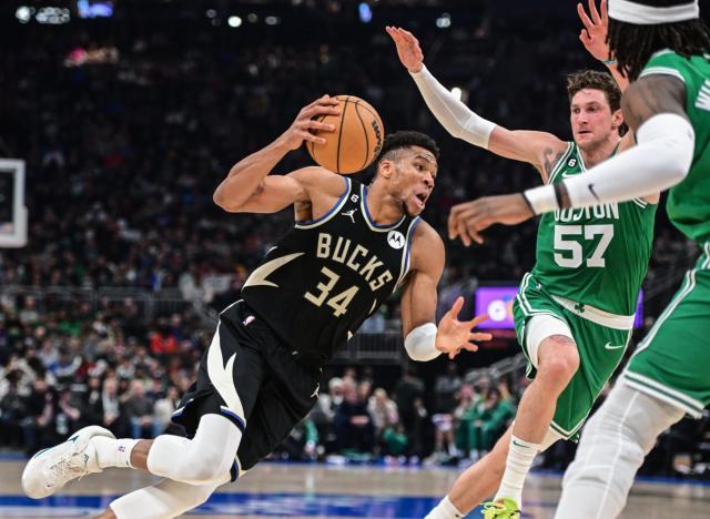 kaiyun体育-雄鹿击败绿军逼近对手，字母哥却不在意头名交椅