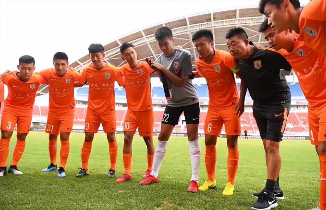 kaiyun体育-鲁能冬训补强就剩下一个悬念！中卫位置或迎来新大鱼，值得期待